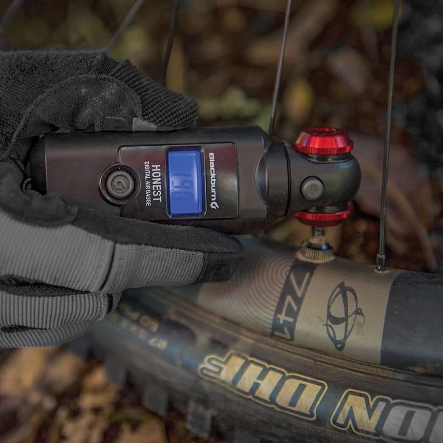 Blackburn Eerlijke Digitale Luchtdrukmeter 4 Blackburn Eerlijke Digitale Luchtdrukmeter - Afbeelding 2