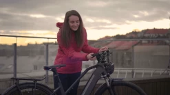 GPS Fiets Tracker 9 GPS Fiets Tracker -Fietsuitrusting Winkel BikeFinder End Cap