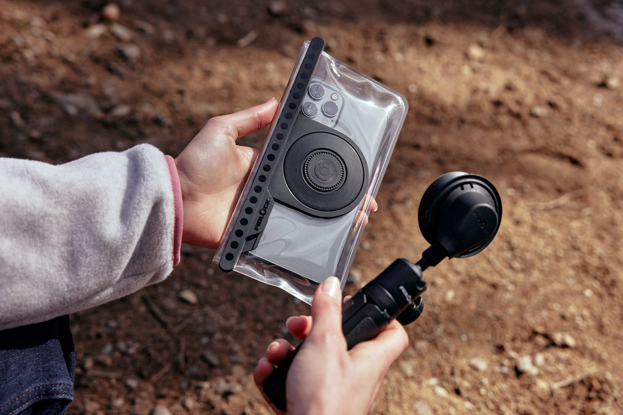 Fidlock VACUUM Uni Telefoonhoesje - M Zwart 17 Fidlock VACUUM Uni Telefoonhoesje - M Zwart - Afbeelding 15